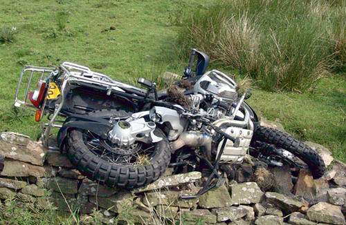 bmw-r1200gs-adv-crash.jpg